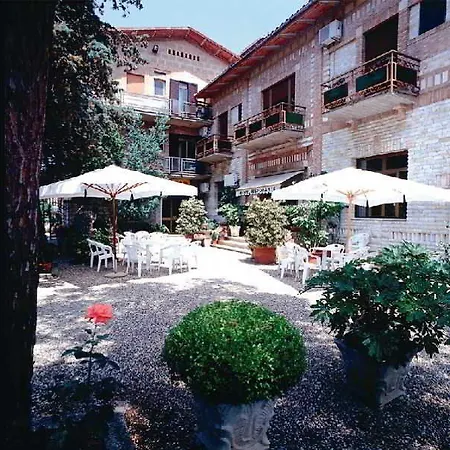 Easy Siena فندق مورلو